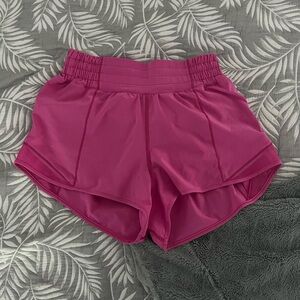 Lululemon Hotty Hot High Rise 2.5" shorts